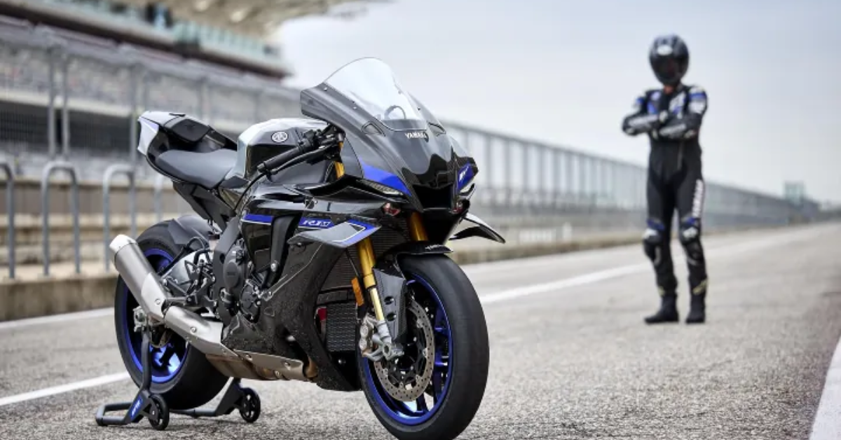 Yamaha R1 2025 