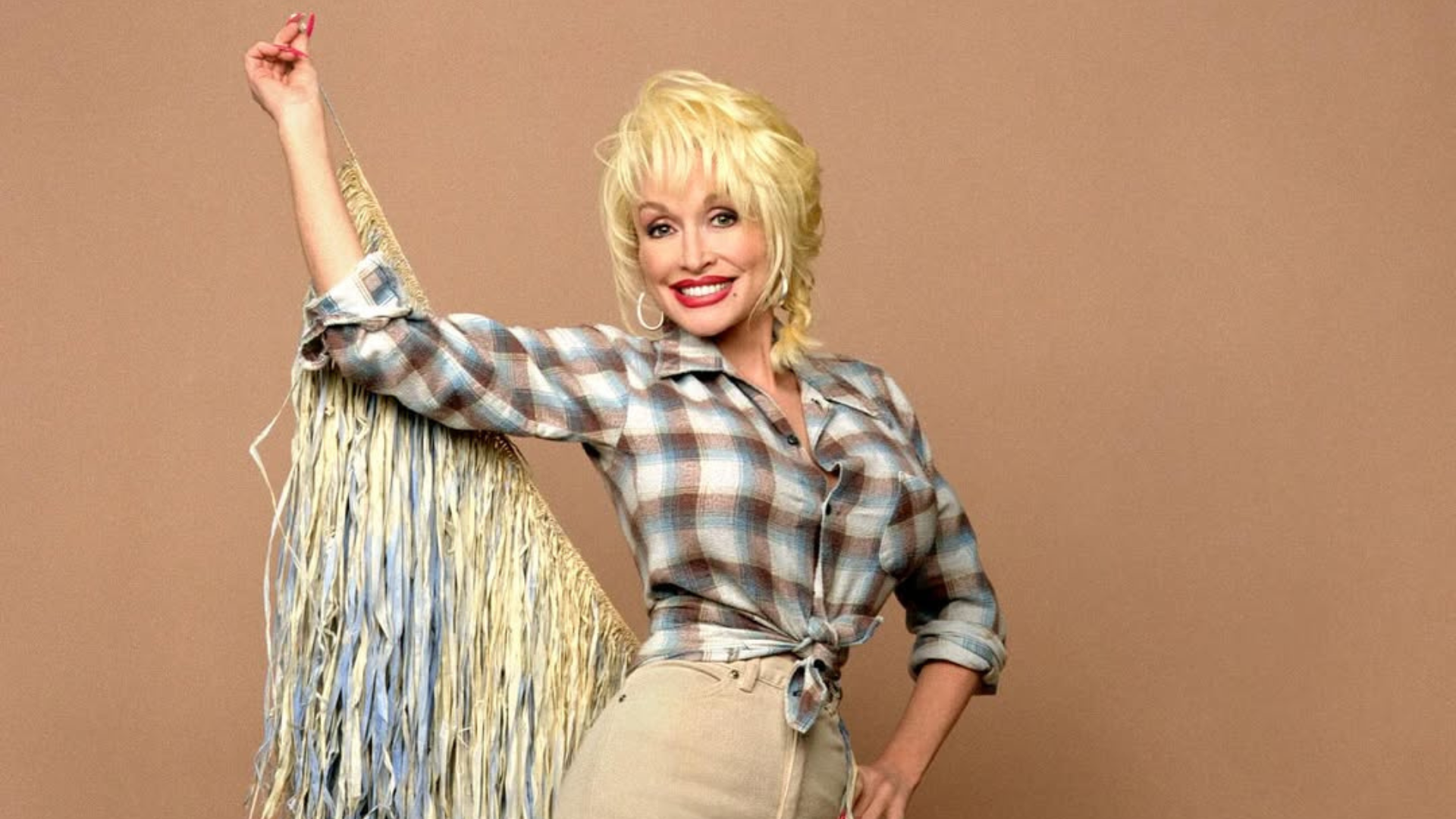 Dolly Parton Nude